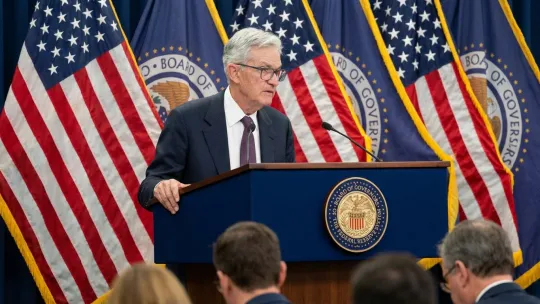 Fed kekal kadar faedah walau berdepan desakan politik