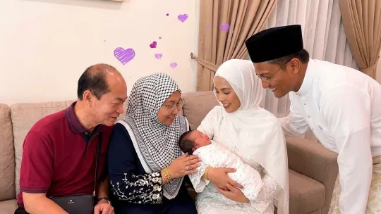 Aisyah Aziz sambut kelahiran anak sulung