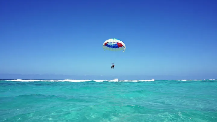 Why a brief parasail can reset your mind