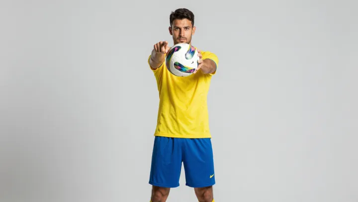 Неймар таким стал не из тайных тренеров, а из тесных залов?!