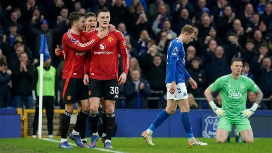 Sesko muncul wira, Manchester United benam Everton