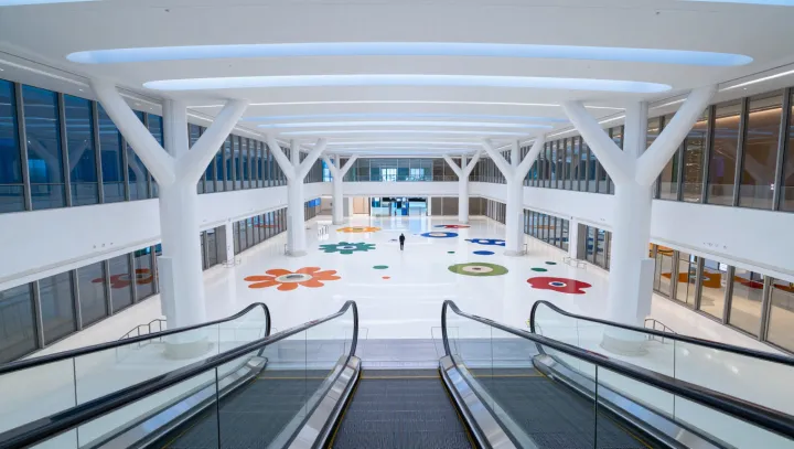 Mrakodrap bez klimatiky, fakt chladný?