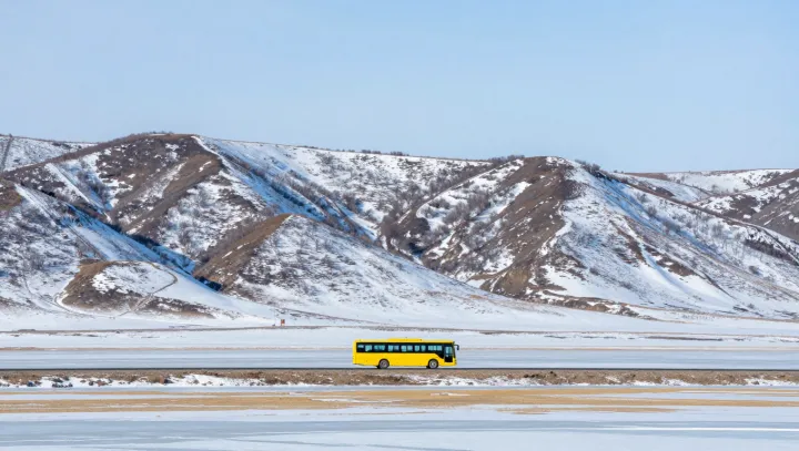 Автобус поплыл по реке, я в шоке, это вообще законно