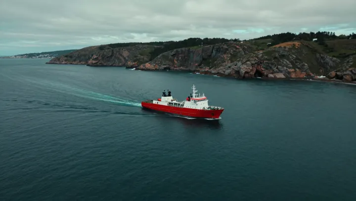 Skrytá logika na první pohled klidného moře