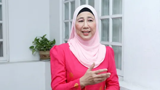 Sharifah Shahora kini duduk di kerusi pengarah