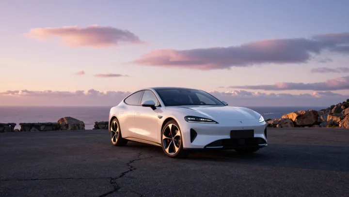 Dálkový v tunelu, oslnění jak blázen, fakt ok?