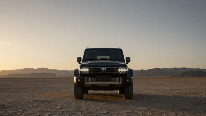 Суперкар за сотни тысяч, а его унижает тихий электрокорч