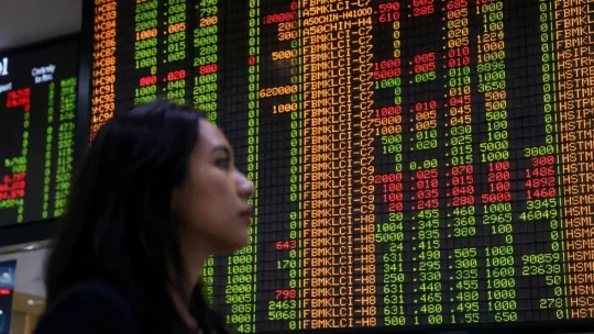 KLCI melonjak dipacu kaunter perbankan utama