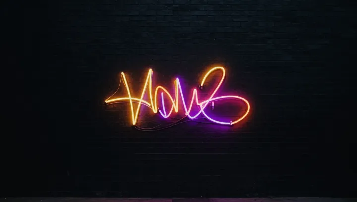 «Неправильный» логотип, который перекроил стритвир