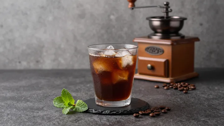 Proč je cold brew tiše dražší než obyčejná ledová káva