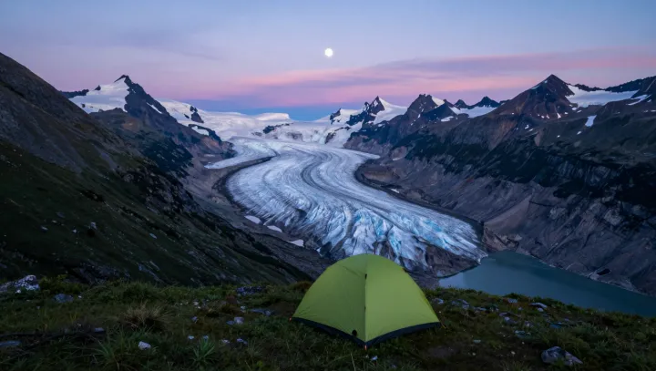 Spím na kilometry ledu a bojím se… jen toho plátna?
