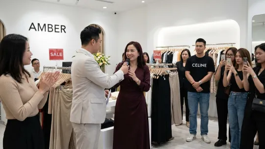Scha Alyahya & Hael Husaini Wajah Raya Amber LUXE