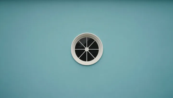 минимализм типа спокойствие, а живёшь как на экзамене