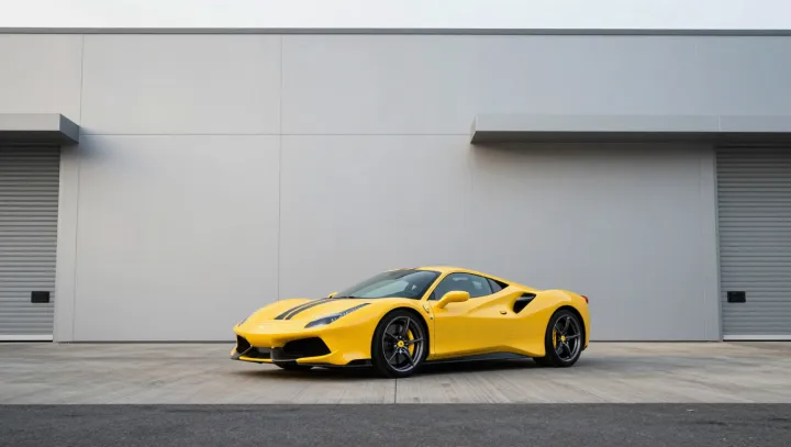 Почему жёлтые машины так упорно не дешевеют