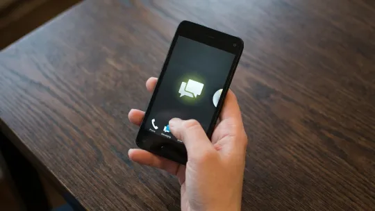 Amazon Uji Kebangkitan Telefon Pintar