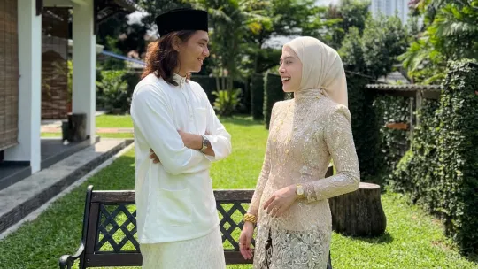 Adira muat naik foto lelaki misteri