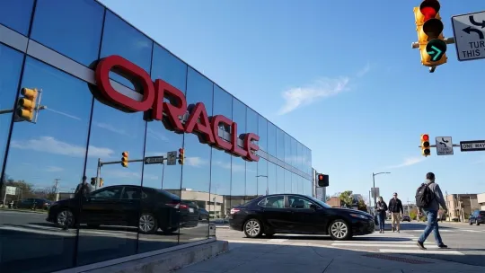 Oracle gugurkan 30,000 pekerja melalui emel