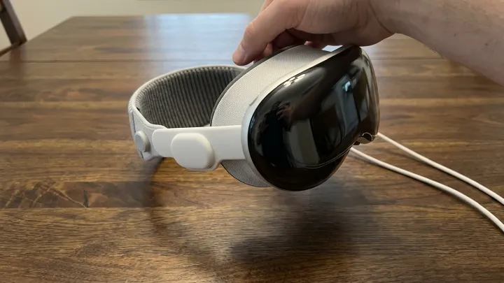 Valve brings native Steam Link to Vision Pro