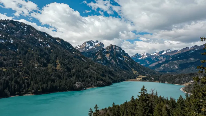 Why 4,500 Meters On Jade Dragon Feels OK