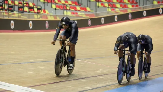 Misi sukar buru pingat trio pecut negara