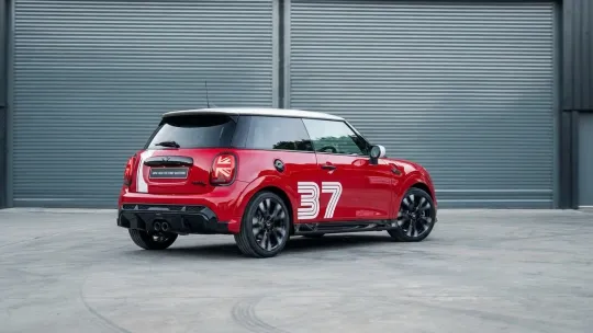 MINI lancar dua edisi perlumbaan ikonik