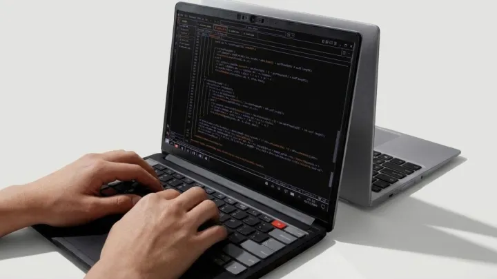 Framework bets on Linux power users