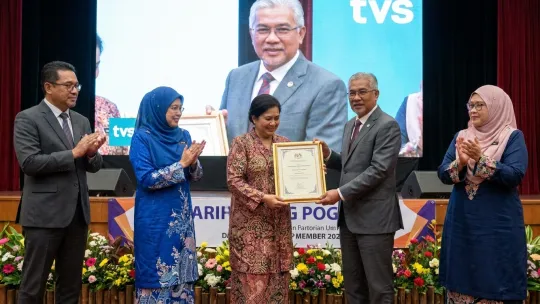 Pingat Keberanian Membara Terus Membakar Semangat Atlet Olimpik Khas