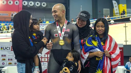 Azizulhasni Antara Litar Velodrom Dan Rumah