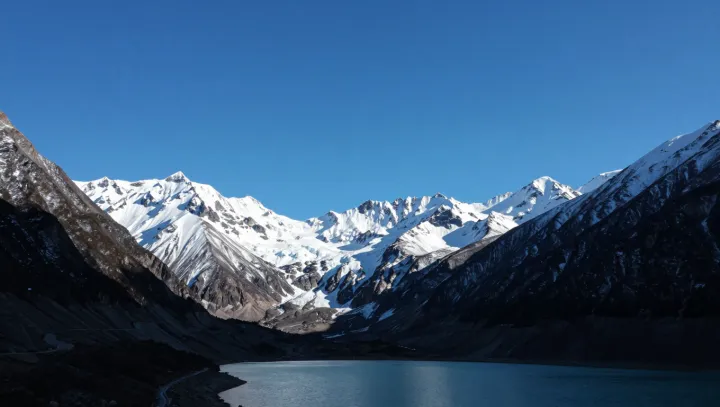 The Simple Geometry Behind 3D Travel Photos