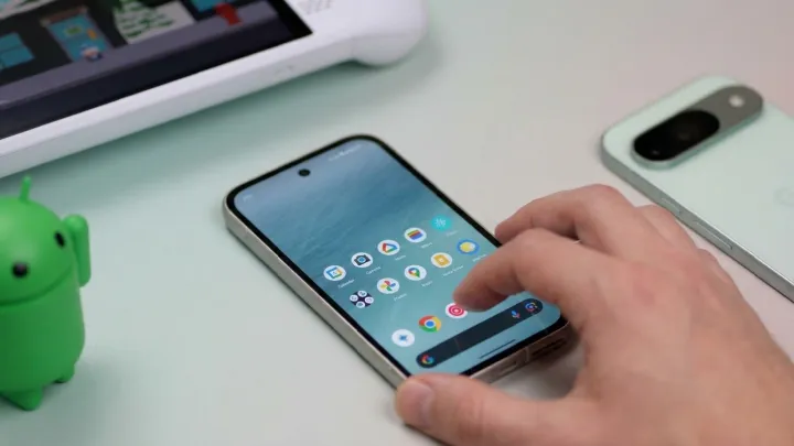 YouTube frees PiP on mobile worldwide