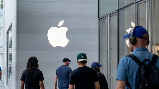 Apple tests camera AirPods for AI era