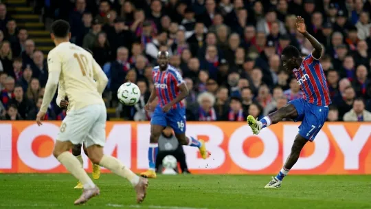 Crystal Palace cipta kemuncak baharu bola Inggeris