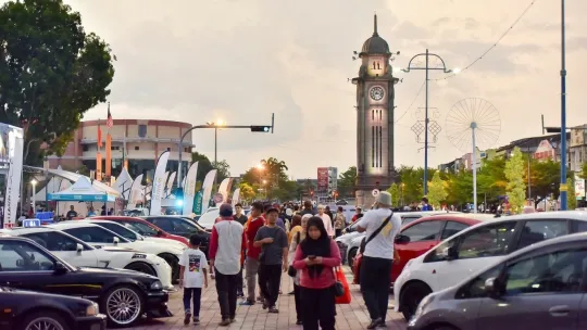 AE86 dan Skyline jadi tumpuan utama, ribuan peminat serbu JDM Night Shift