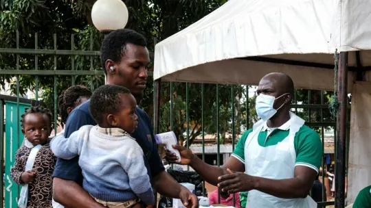 Ebola burials mount in Congo