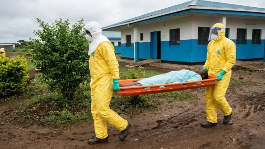 U.S. bars green-card holders from Ebola zones