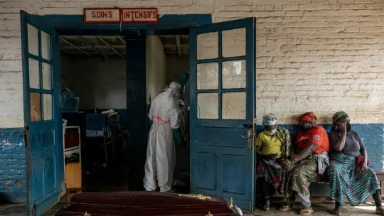 U.S. Halts Visas Tied To Ebola Travel