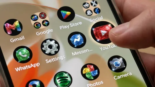 Google’s Pixel Icons Hit the Disco Floor