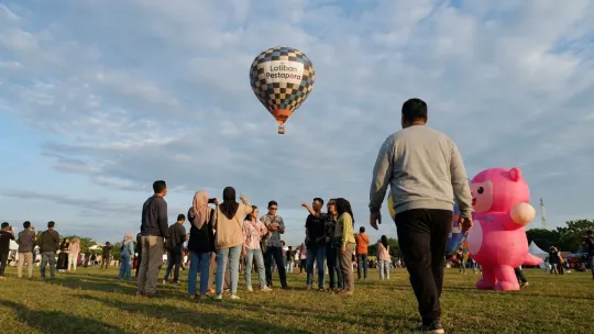 Latihan Pestapora benarkan botol air sendiri