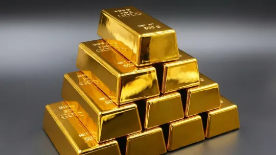 Harga emas jatuh ke paras terendah dua bulan