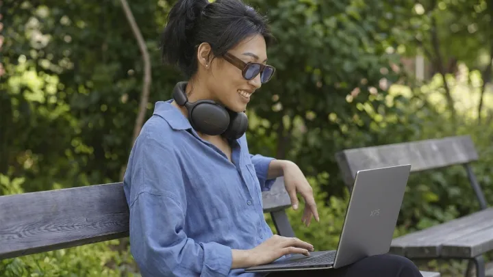 Dell revives XPS 13 to hit MacBook Neo