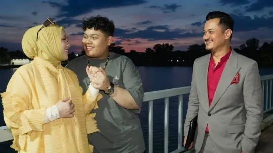 Vida pelik, Cik B tiba-tiba lembut pada Fazley