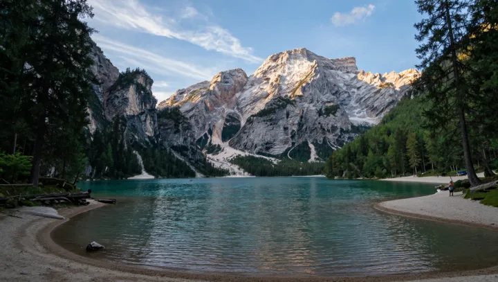 From clandestine lake to Instagram fantasy