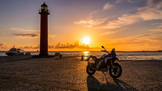 BMW Motorrad perkenal BMW F 450 GS baharu