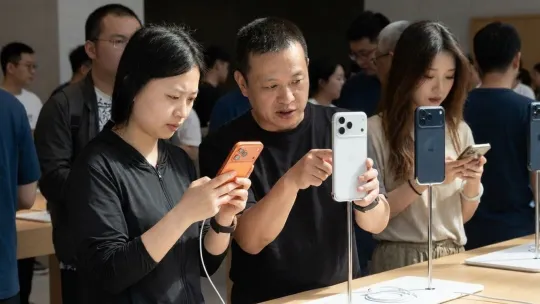 Apple’s Foldable iPhone As Price Shield