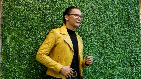 Lagu ciptaan ‘prompt’ dan garis merah pertandingan