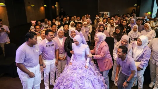 Aina Abdul memulakan era baharu kerjaya dengan dua single terbaharu