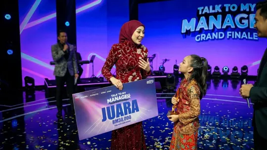 Adira dan Anggrek takluk pentas Talk To My Manager