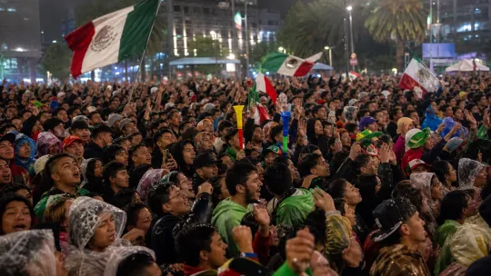 Empat maut dalam pesta kemenangan Mexico