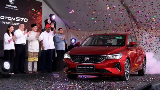 Proton S70 dan bil servis hingga 100,000km