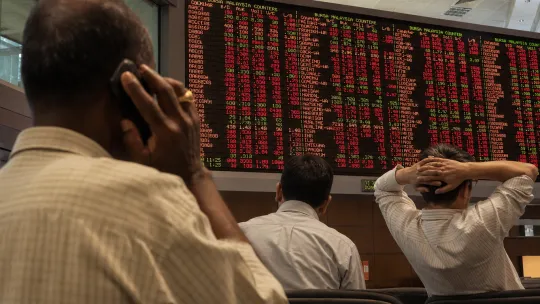 Bursa Malaysia dibuka lemah akibat jualan awal